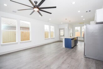 7973 Joy St in Houston, TX - Building Photo - Building Photo