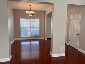 523 Fortress Ct in St. Charles, MO - Building Photo - Building Photo