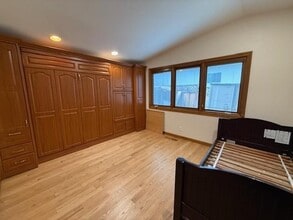 240 W Floresta Way in Menlo Park, CA - Building Photo - Building Photo