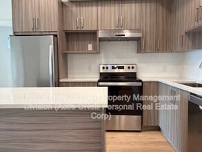 1036 Coronation Ave in Kelowna, BC - Building Photo - Building Photo