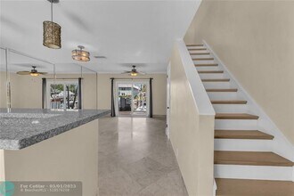 2541 NE 15th St in Pompano Beach, FL - Building Photo - Building Photo