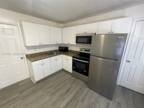 5905 NW 3rd Ave in Miami, FL - Building Photo - Building Photo