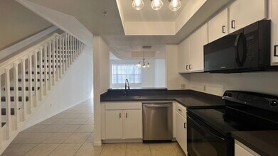 735 SW 148th Ave, Unit 1702 in Davie, FL - Foto de edificio - Building Photo