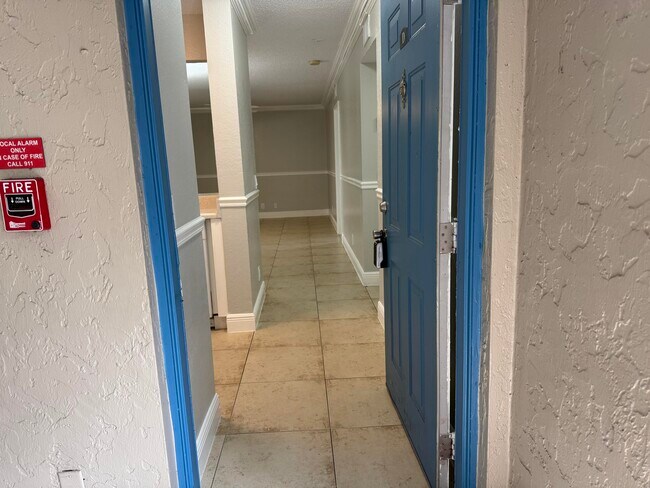 1601 Windorah Way in West Palm Beach, FL - Building Photo - Building Photo