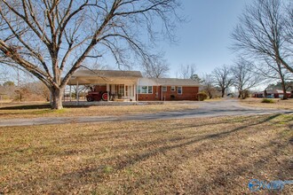 651 Dan Crutcher Rd in Toney, AL - Building Photo - Building Photo