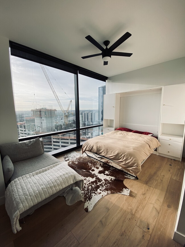 70 Rainey St, Unit 1307 in Austin, TX - Building Photo - Building Photo