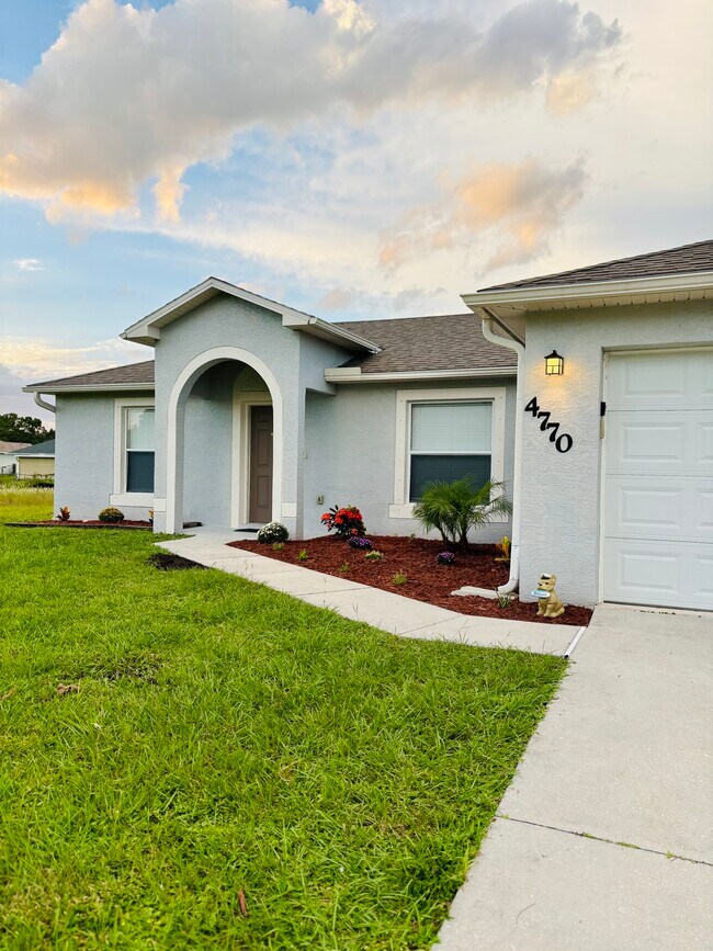 4770 Adolph Ave in North Port, FL - Building Photo - Building Photo