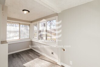 6006 S 20th Ave in Omaha, NE - Foto de edificio - Building Photo