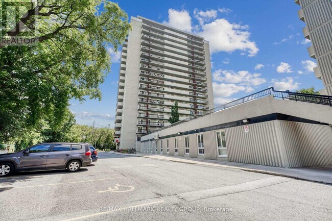158 McArthur Ave. in Ottawa, ON - Building Photo - Building Photo