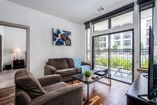 1125 Pierce St in Houston, TX - Building Photo