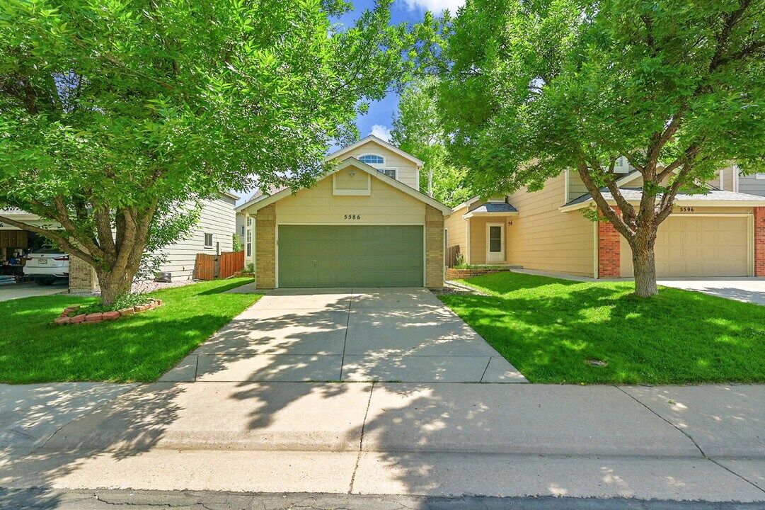 5586 W 115th Pl in Westminster, CO - Building Photo