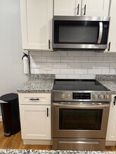 44 Milton St-Unit -1 in Brockton, MA - Foto de edificio - Building Photo