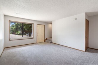 1422 Aber Ave in Iowa City, IA - Building Photo - Building Photo