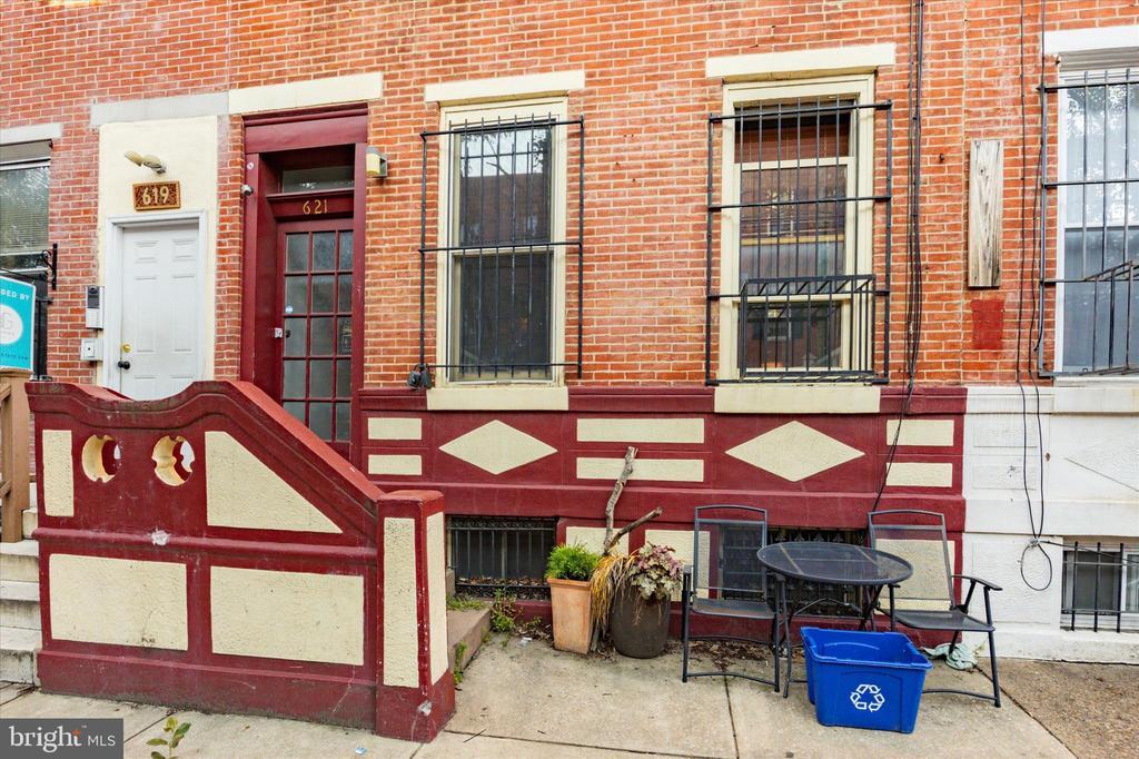 621 S 16th St-Unit -1 in Philadelphia, PA - Building Photo
