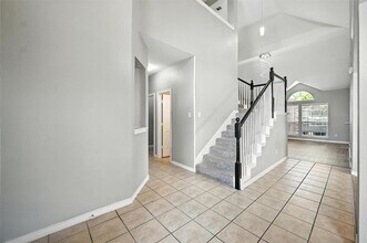 312 Larkspur Ct, Unit 133 in Grand Prairie, TX - Building Photo - Building Photo