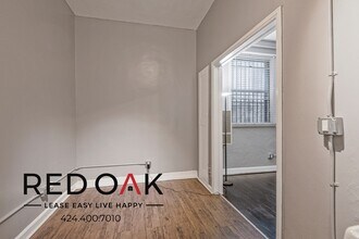 854 S Oxford Ave in Los Angeles, CA - Foto de edificio - Building Photo