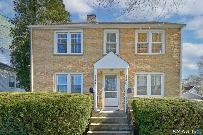 property at 146 Warsaw St