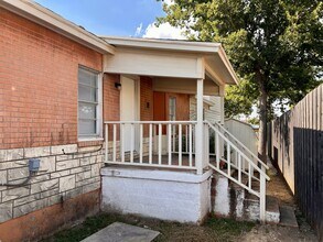 5638 Curzon Ave in Fort Worth, TX - Building Photo - Building Photo