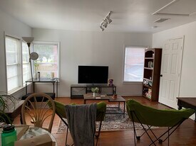 6310 Greenbriar Dr, Unit 6310 in Houston, TX - Building Photo