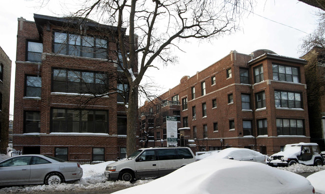 737 W Cornelia Ave in Chicago, IL - Building Photo - Building Photo