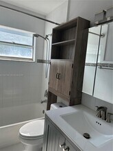 323 Washington Ave in Miami Beach, FL - Building Photo - Building Photo