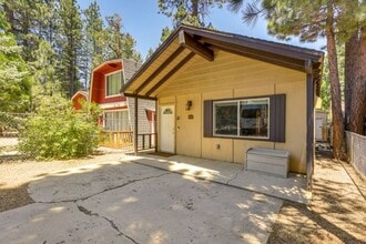 1007 Sugarloaf Blvd in Big Bear, CA - Building Photo - Building Photo