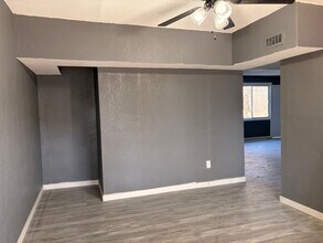 35 O'Sage Ave in Hanover, IL - Building Photo - Building Photo