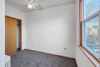 57 Wegman Pkwy in Jersey City, NJ - Foto de edificio - Building Photo