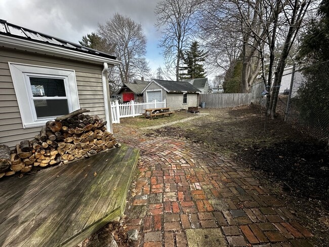 24 Stone St in Bangor, ME - Building Photo - Building Photo