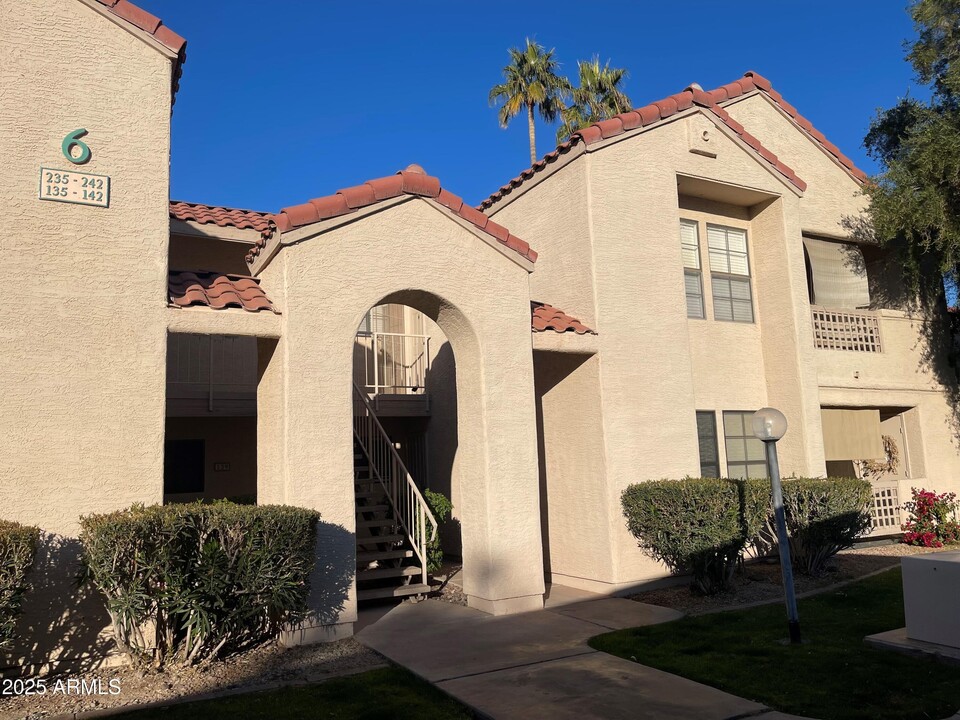 2855 S Ext Rd in Mesa, AZ - Building Photo