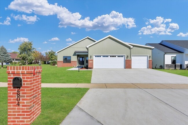 property at 2804 Clarion Rd