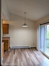 3712 S Kelly Ave in Portland, OR - Foto de edificio - Building Photo