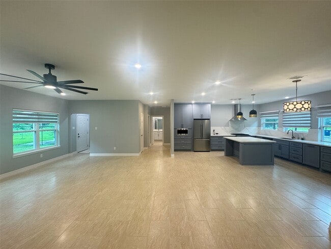 property at 2010 Cherry Laurel