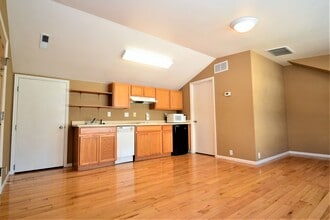 2404 St Paul Dr in Colorado Springs, CO - Building Photo - Building Photo