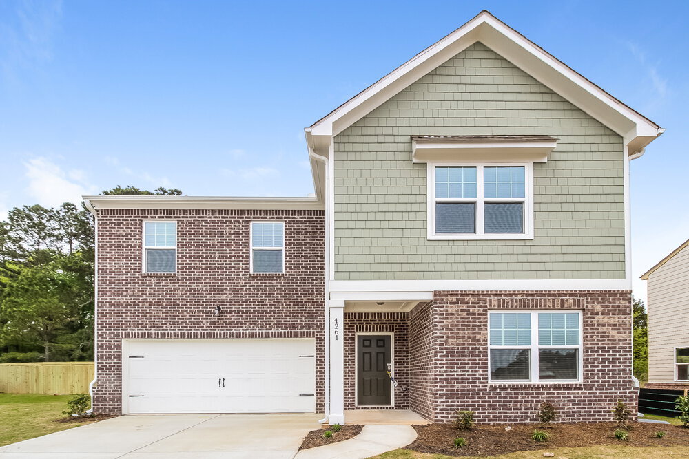 4261 Georgia Cir in Loganville, GA - Building Photo