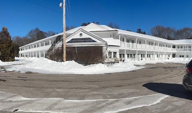 property at 642 Boston Neck Rd