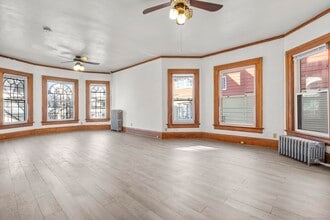 351 Chestnut St in New Britain, CT - Building Photo - Building Photo