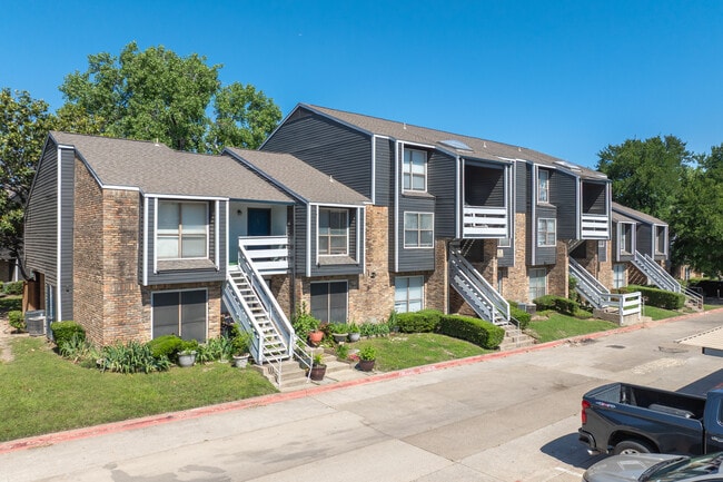 Preston Racquet Club Apartments