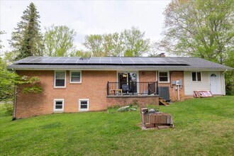 701 Elizabeth Dr in Blacksburg, VA - Building Photo - Building Photo