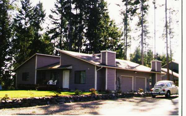 3915-3917 62nd Ave. Ct NW in Gig Harbor, WA - Building Photo