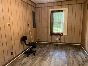 416 N Tillman St, Unit B in Glennville, GA - Foto de edificio - Building Photo