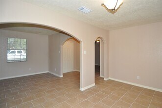 4710 Pine St in Seabrook, TX - Building Photo - Building Photo