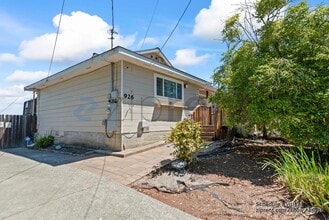 926 Allview Ave in El Sobrante, CA - Building Photo - Building Photo