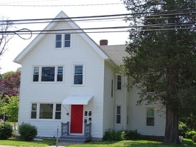 146 Montowese St in Branford, CT - Building Photo