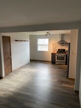 7048 Beulah Ave in Jennings, MO - Building Photo - Building Photo