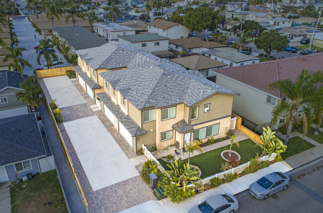 1036-1042 Fern Ave in Imperial Beach, CA - Building Photo - Primary Photo