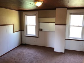1714 Dagmar Ave in Pittsburgh, PA - Building Photo - Building Photo