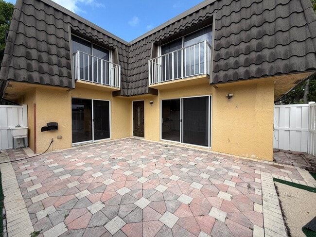 22200 Boca Rancho Dr