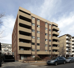 Sterling Place in Calgary, AB - Building Photo - Building Photo