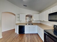 10607 Navigation Dr in Riverview, FL - Foto de edificio - Building Photo